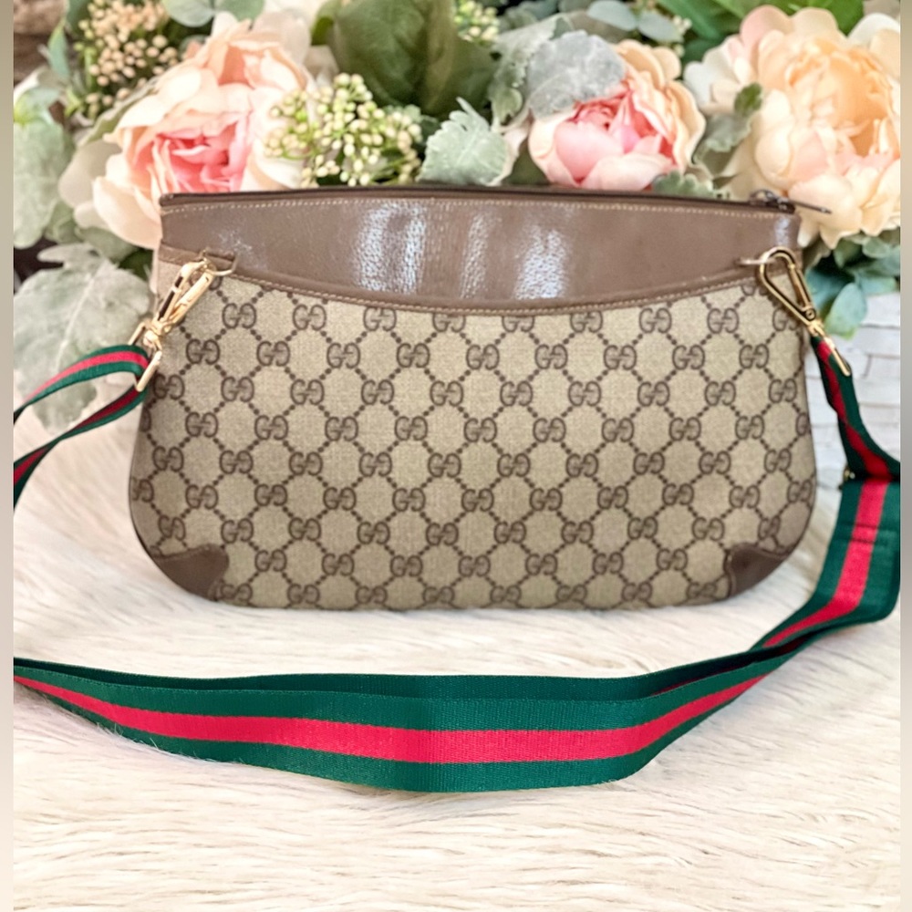SOLD❌Authentic Gucci Monogram shoulder bag - Picture 6 of 15